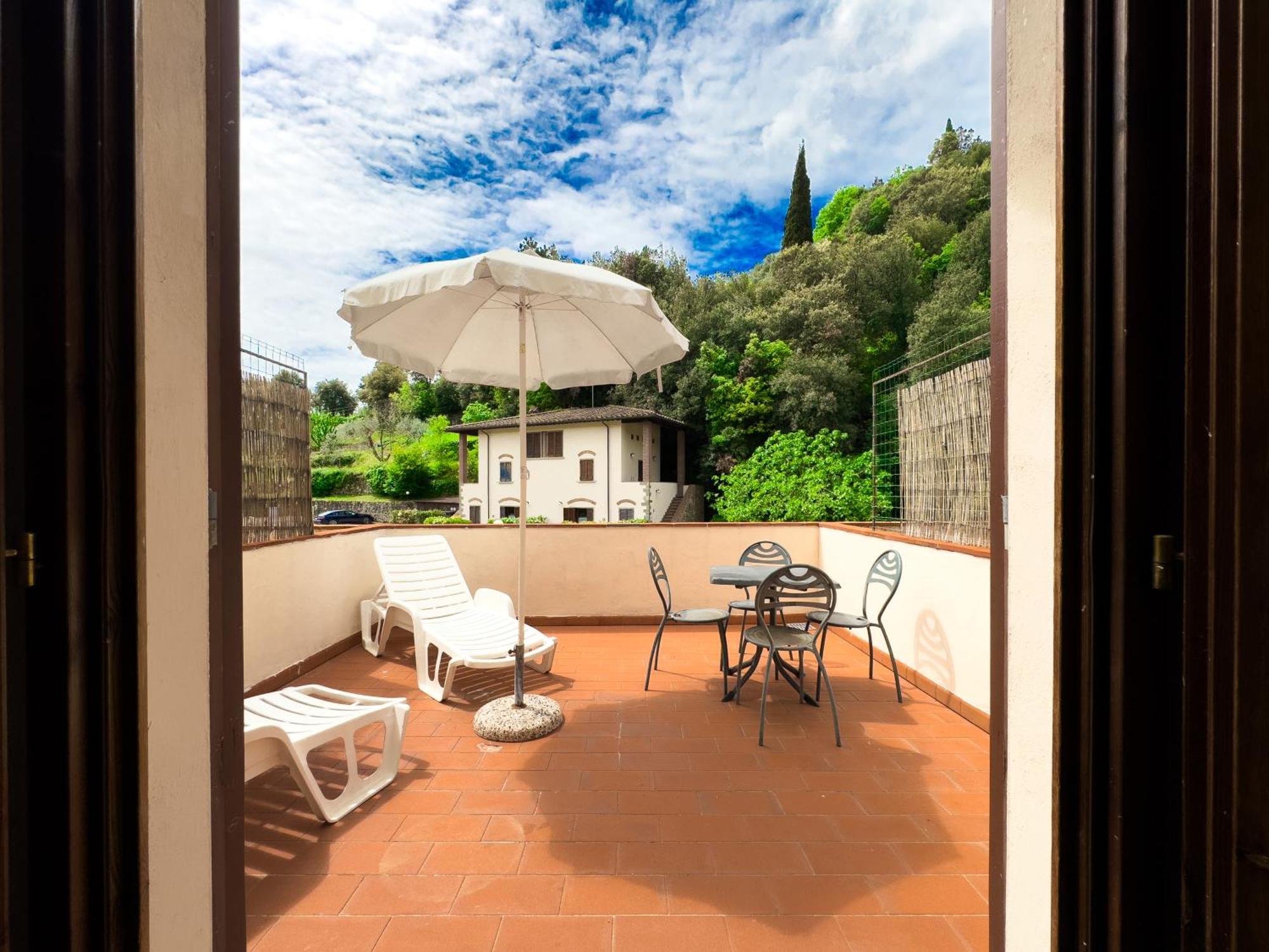 La Ferriera Exclusive Resort - Pool & Waterfall Loro Ciuffenna Exterior photo